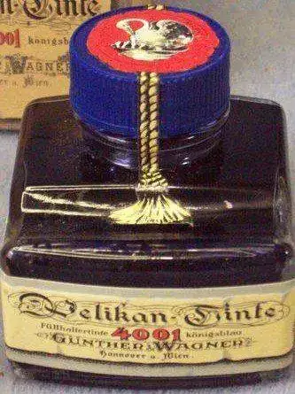 Unopened_Bottle_of_Royal_Blue_Pelikan-Tinte_Ink.webp
