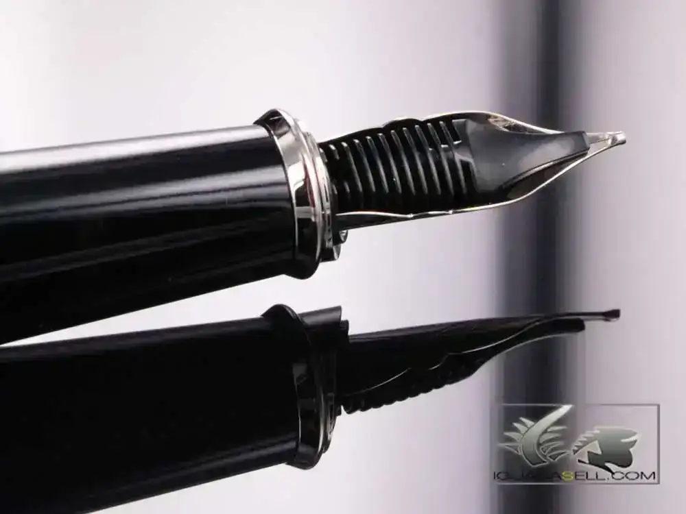 upont-D.Link-Fountain-Pen-Anthracite-Mail-421010-6.webp