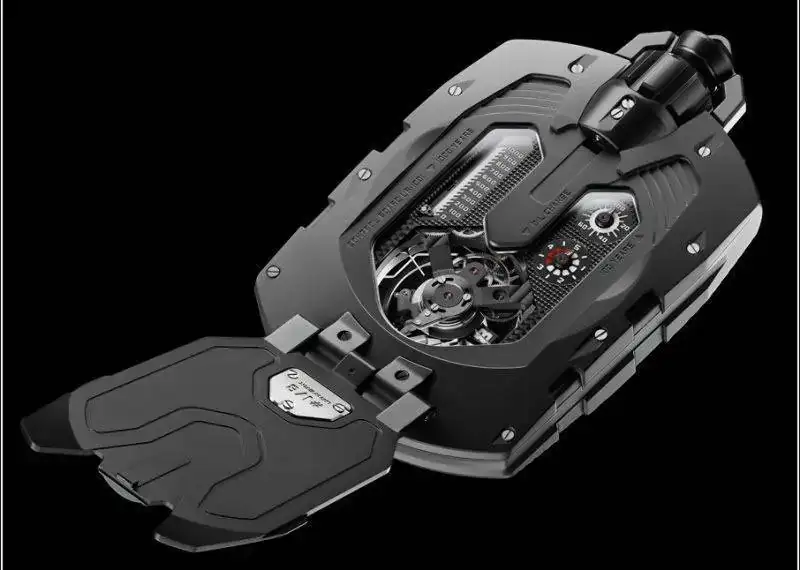 urwerk_ur-1001_02.webp