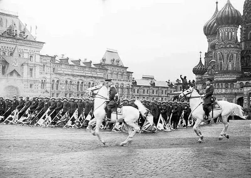USSR_1945_Victory_Parad.webp