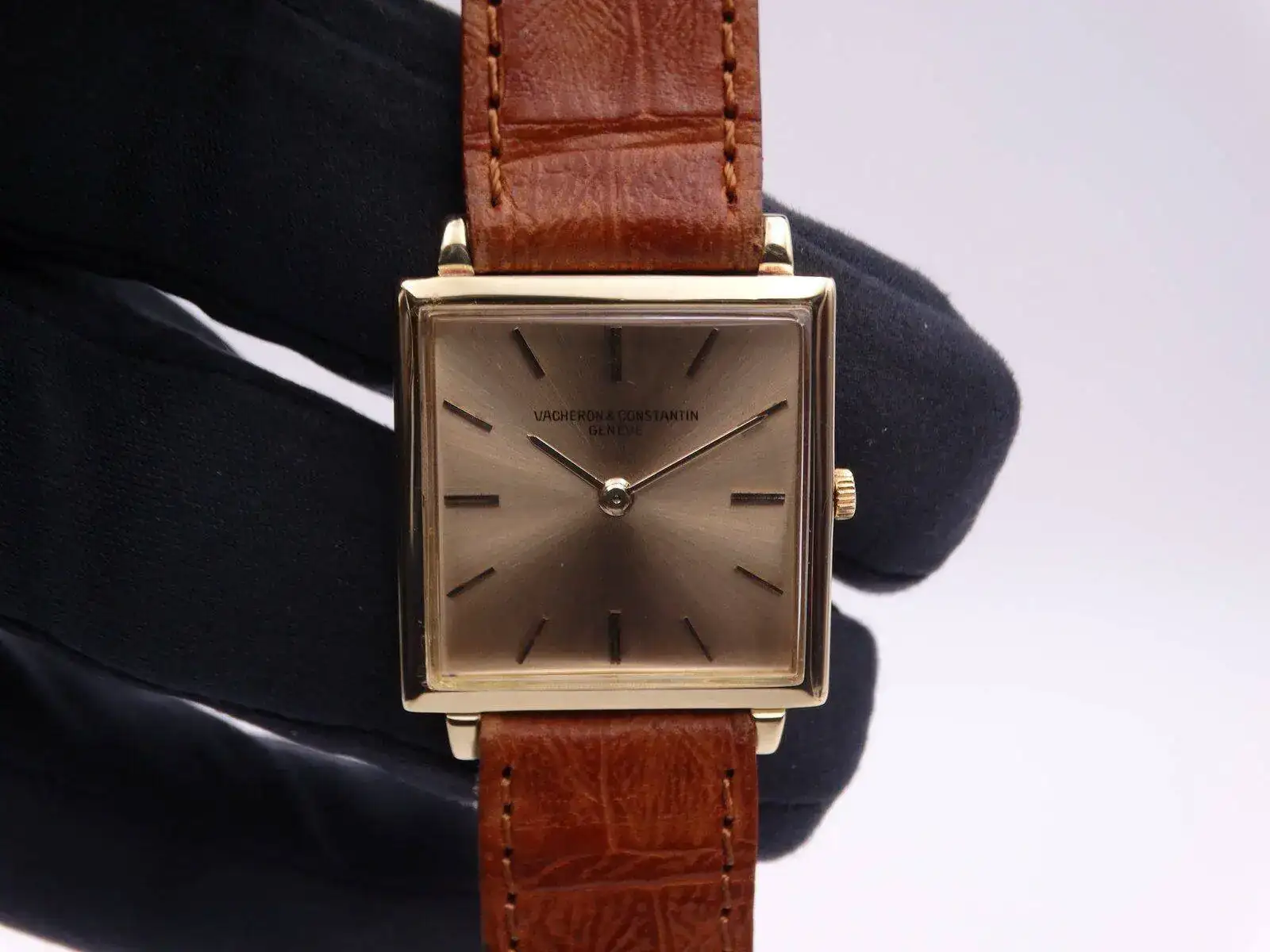 Vacheron Constantin Carre 09540.JPG