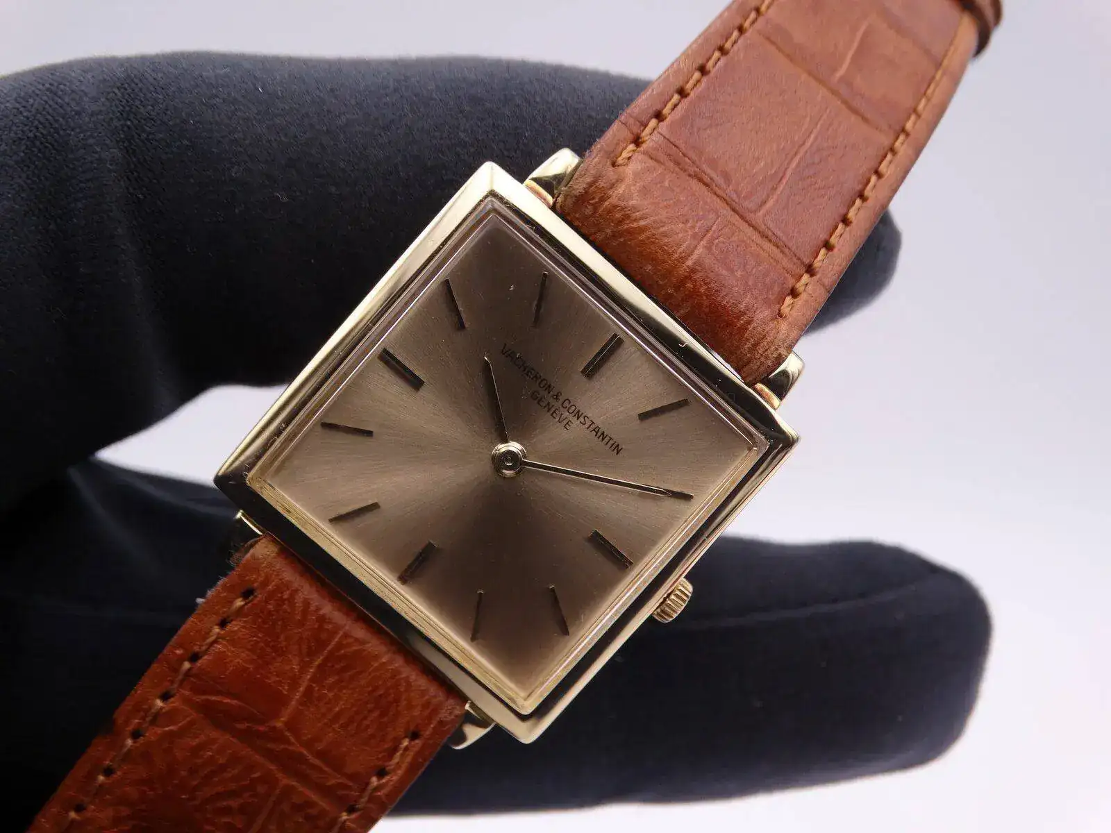 Vacheron Constantin Carre 09541.JPG