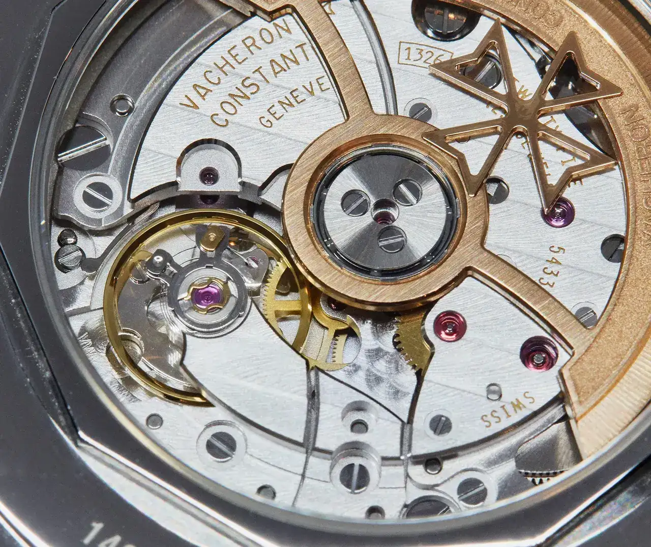 Vacheron-Constantin-Fiftysix-cal.-1326-3.webp