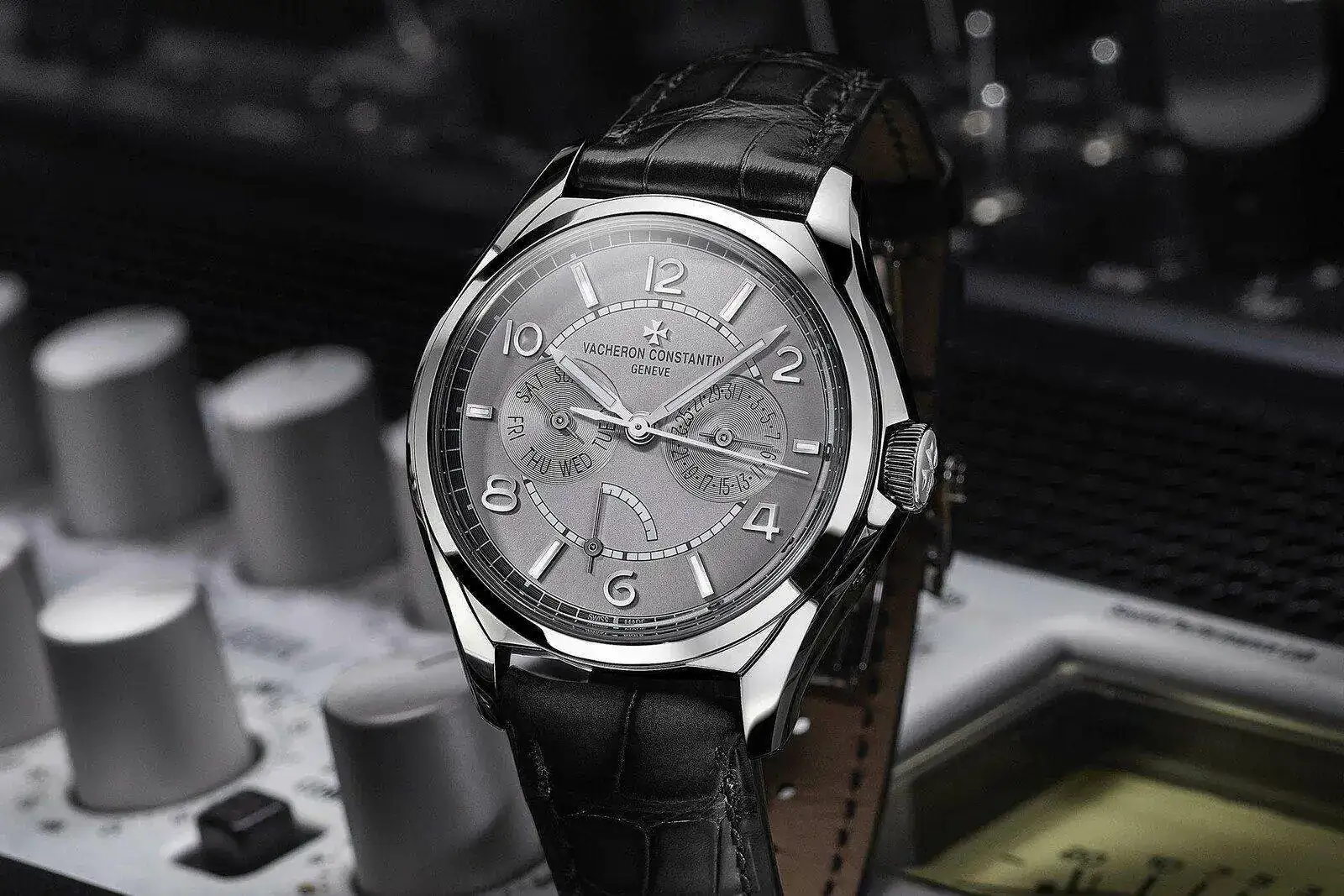Vacheron-Constantin-FIFTYSIX-day-date-SIHH-2018-3.webp