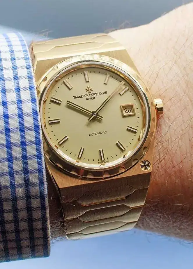 Vacheron-Constantin-Historiques-222-Horas-y-Minutos-10.webp