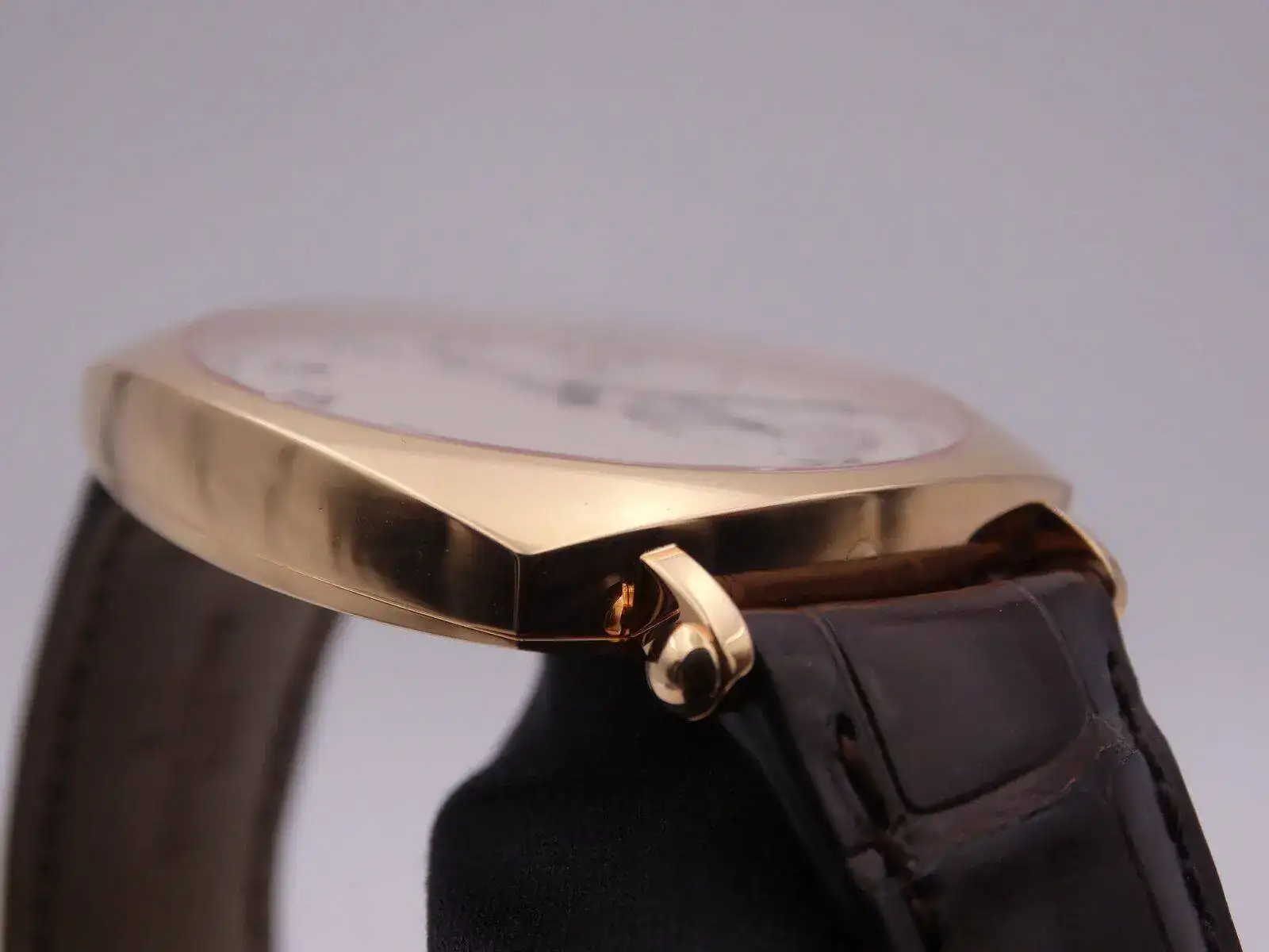 Vacheron Constantin Les Historiques 1921 06556.webp