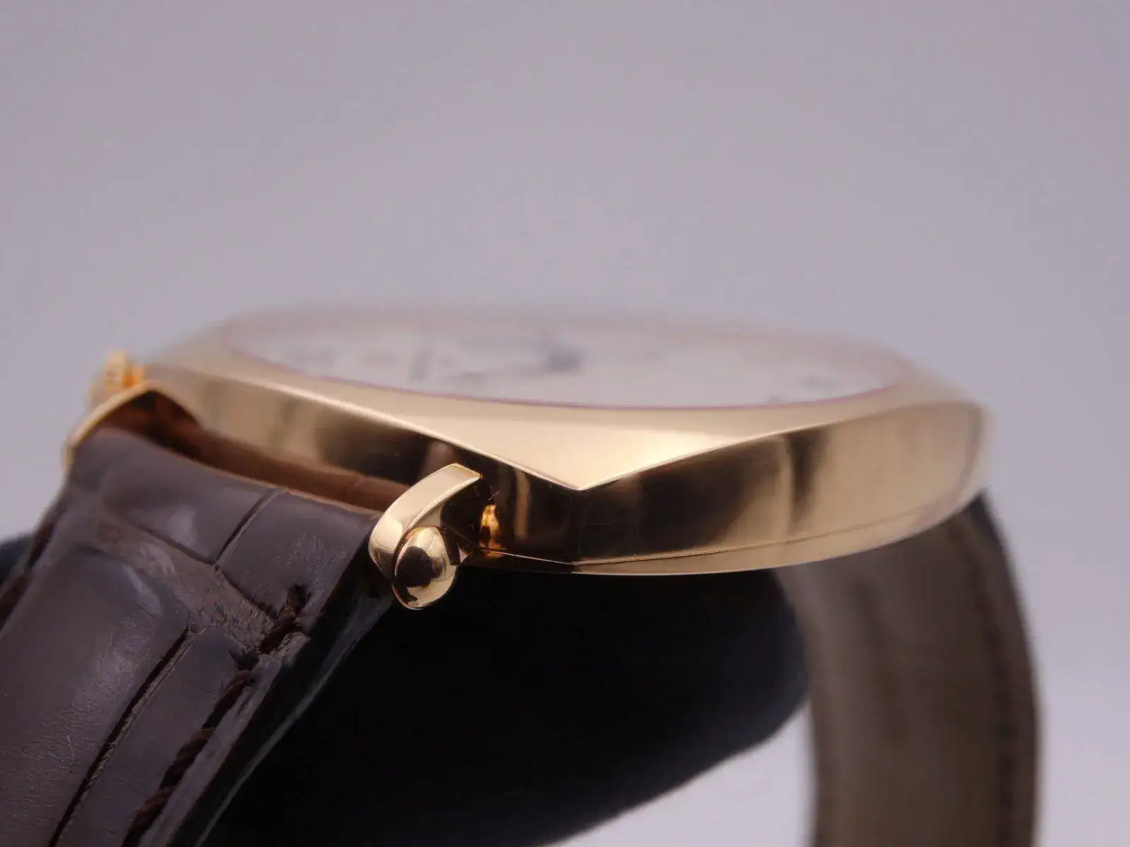 Vacheron Constantin Les Historiques 1921 06559.webp