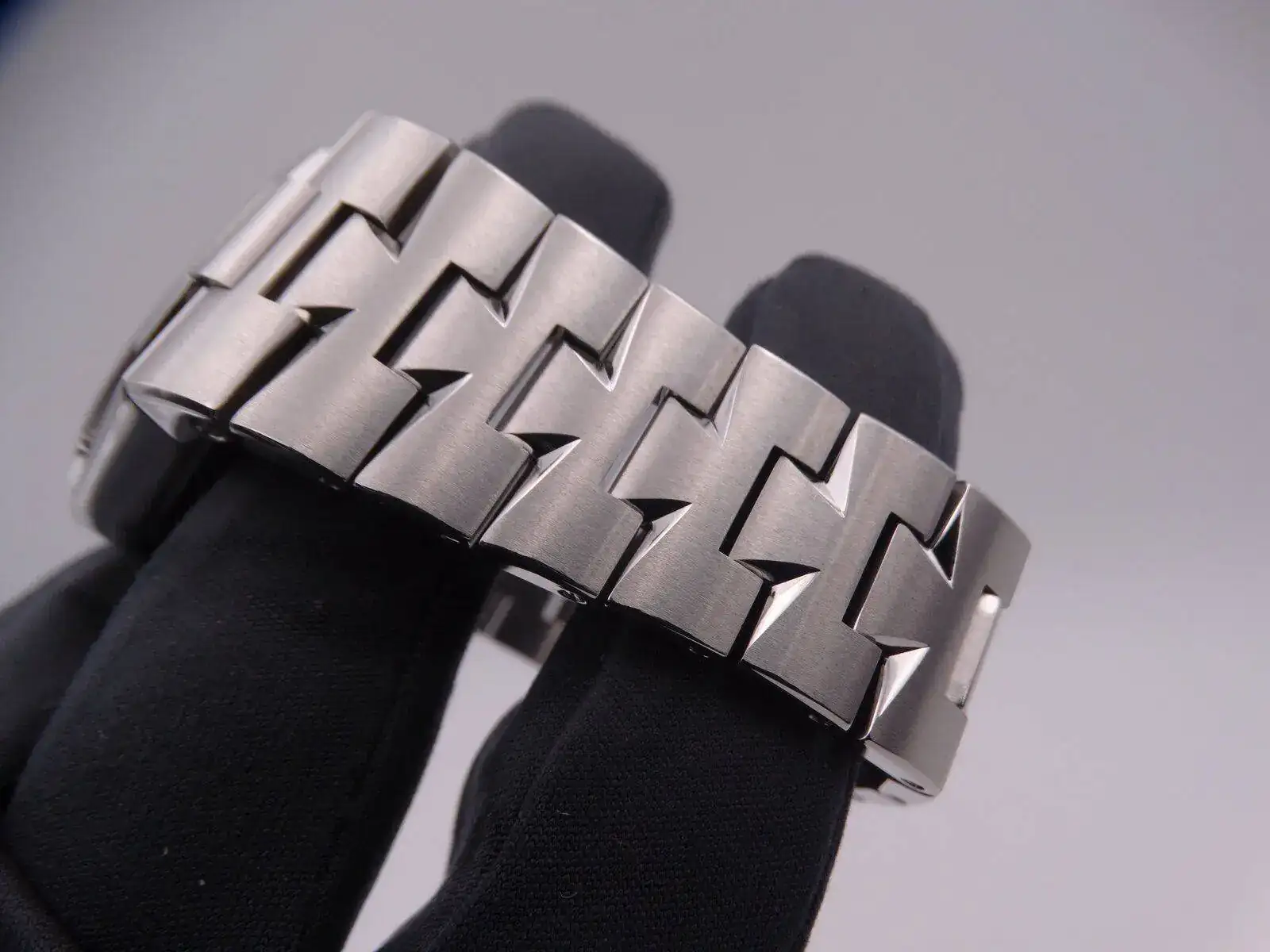 Vacheron constantin Overseas Automatic 00507.JPG