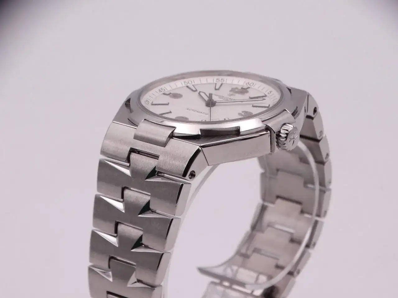 Vacheron constantin Overseas Automatic 07346.JPG