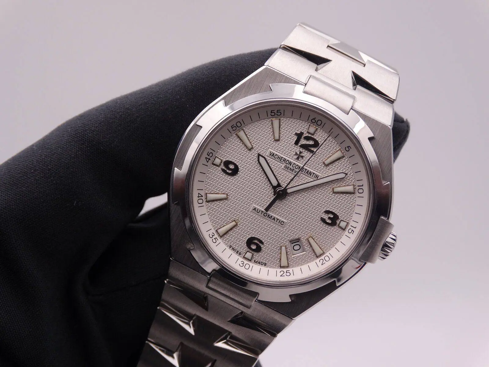 Vacheron Constantin Overseas Automatic 47040 8590.webp