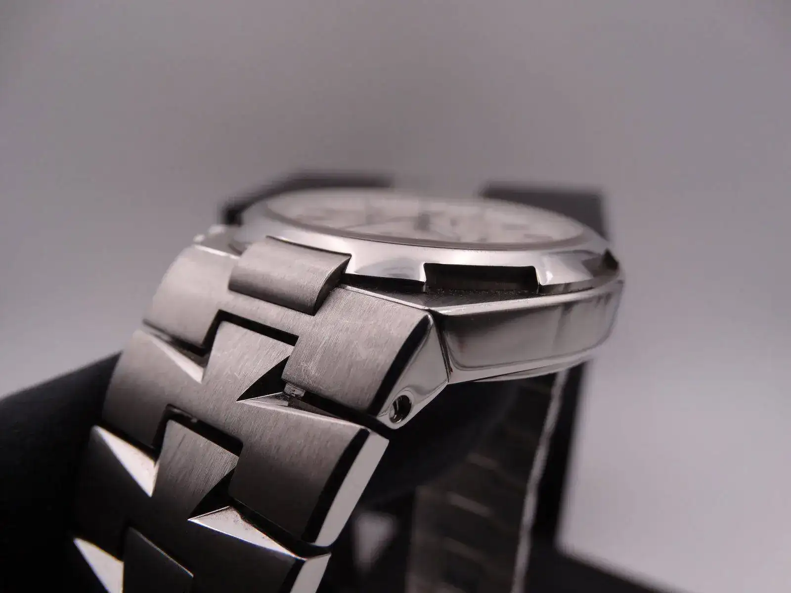 Vacheron Constantin Overseas Chronograph 49150 07662.webp