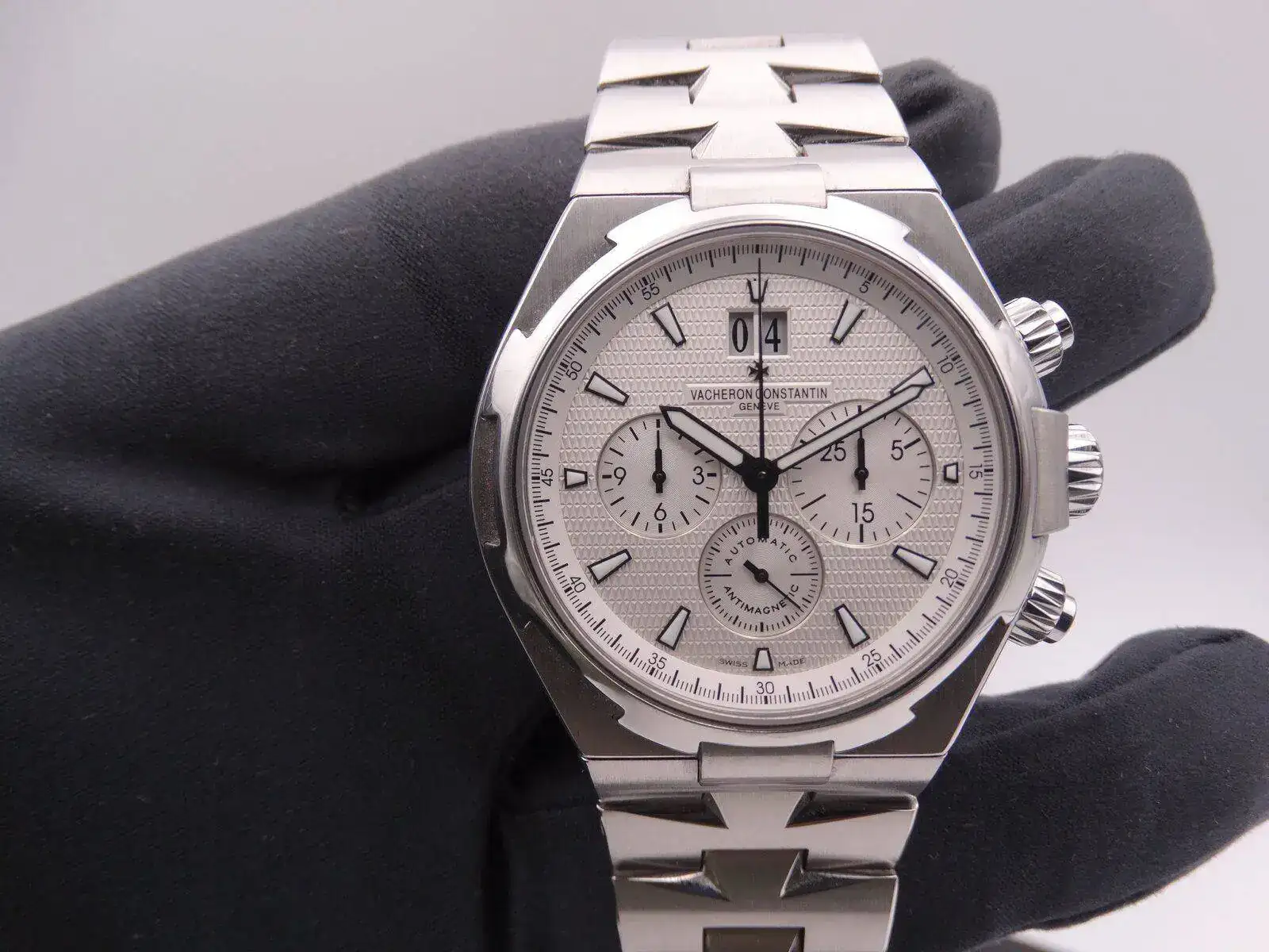 Vacheron Constantin Overseas Chronograph 49150 07670.webp