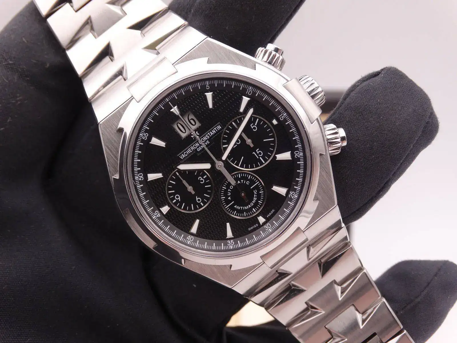 Vacheron Constantin Overseas Chronograph 49150 07694.webp