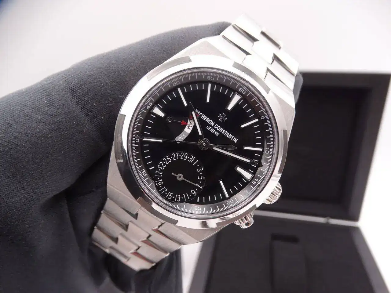 Vacheron Constantin Overseas Dual Time Power Reserve 03862.JPG