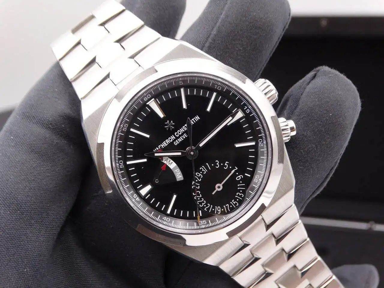 Vacheron Constantin Overseas Dual Time Power Reserve 03885.JPG