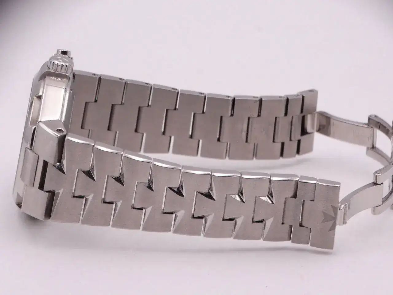 Vacheron Constantin Overseas Dual Time Power Reserve 07264.JPG