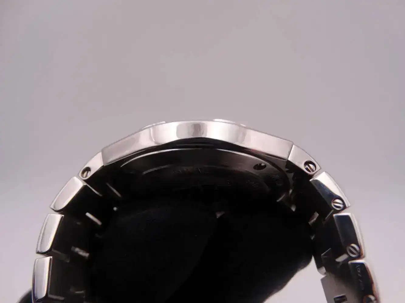 Vacheron Constantin Overseas Quartz  7262.jpg