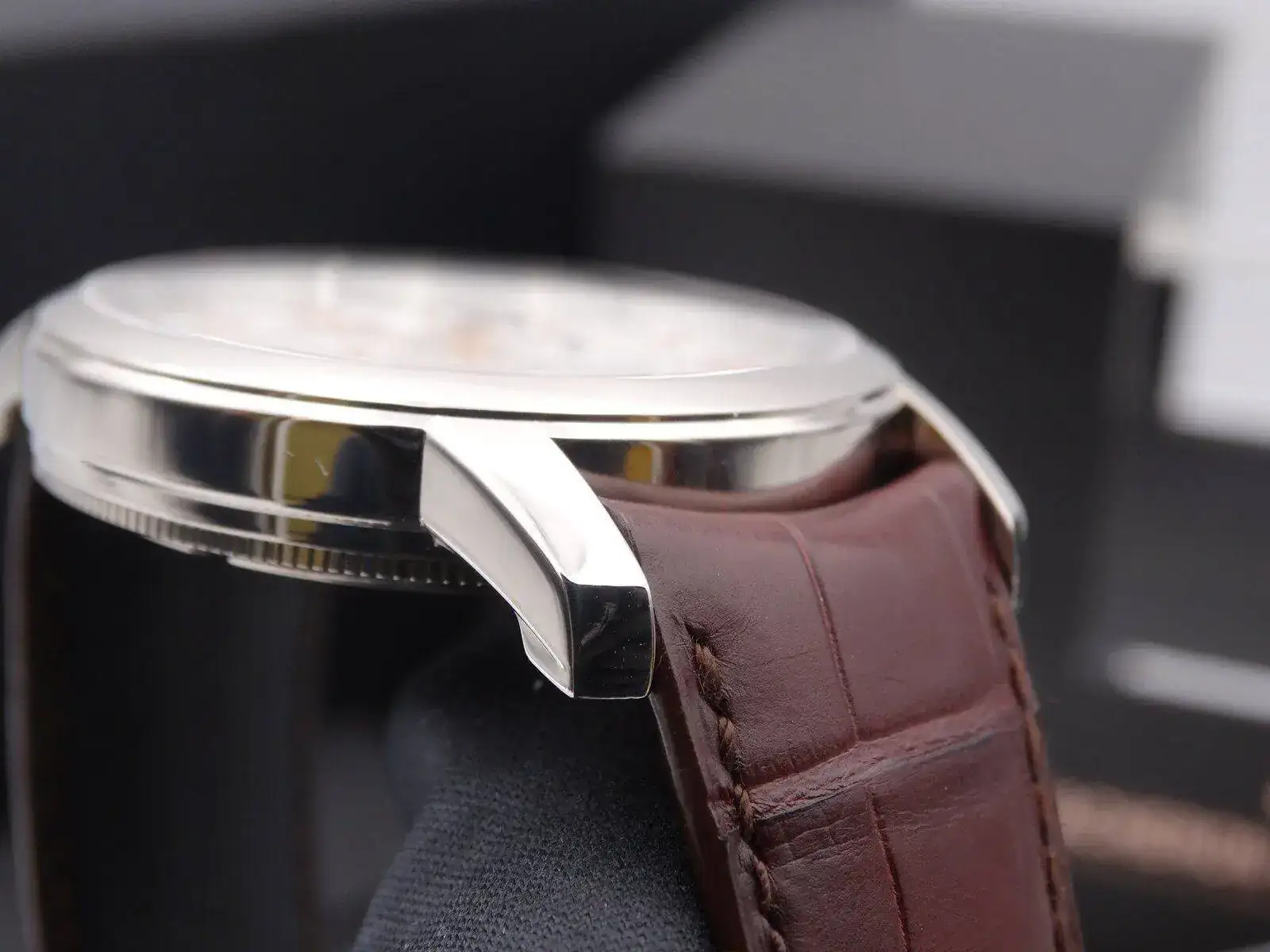 Vacheron Constantin Trsditionnelle Chronograph Gold 00720.JPG