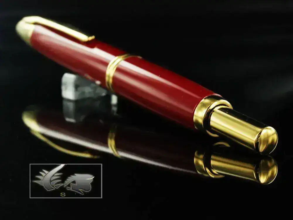 -Vanishing-Point-Fountain-Pen-Red-and-Gold-60267-3.webp