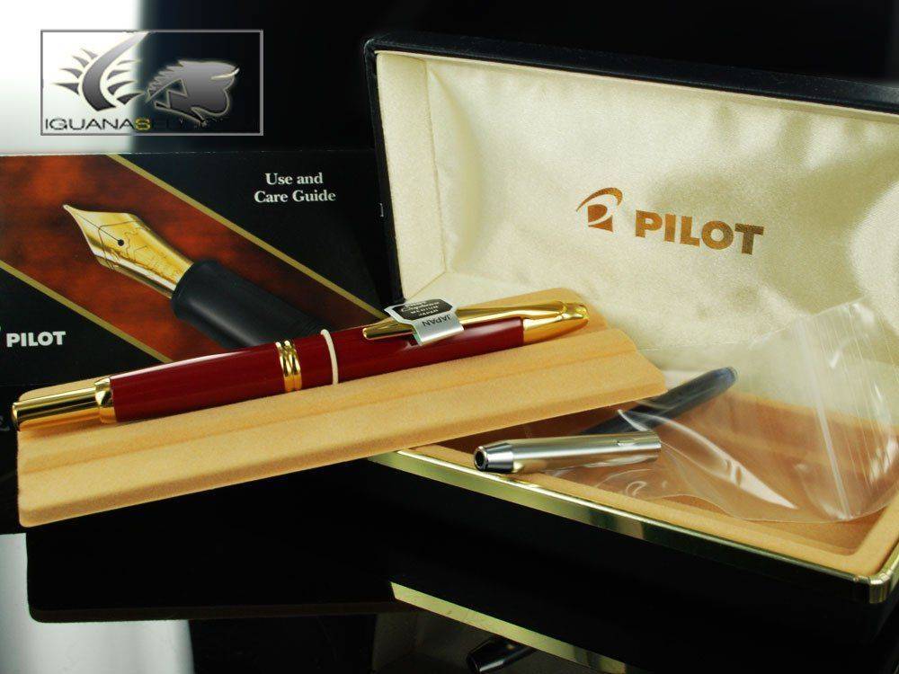 -Vanishing-Point-Fountain-Pen-Red-and-Gold-60267-8.jpg