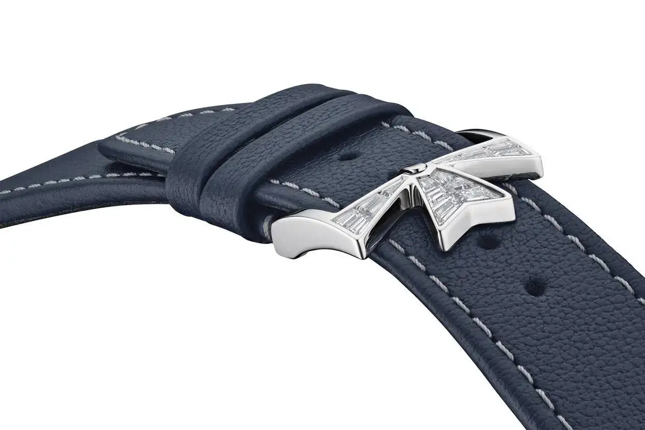 VC-Overseas_Tourbillon-6.webp