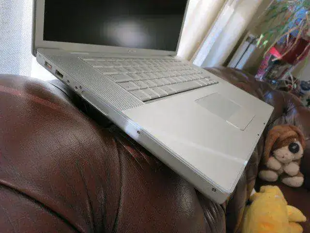 vhpWqI.webp