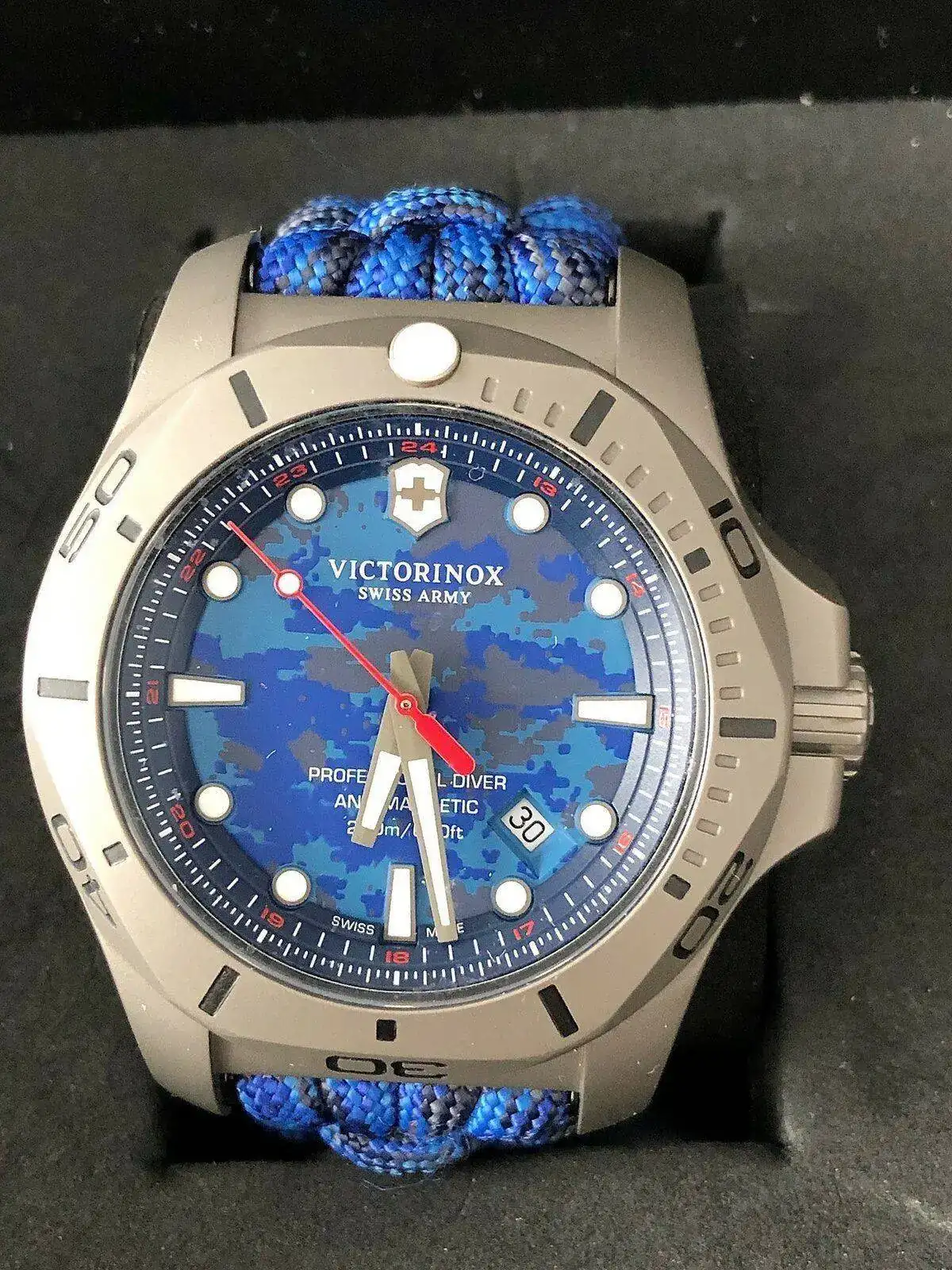 Victorinox 1 (2).jpg