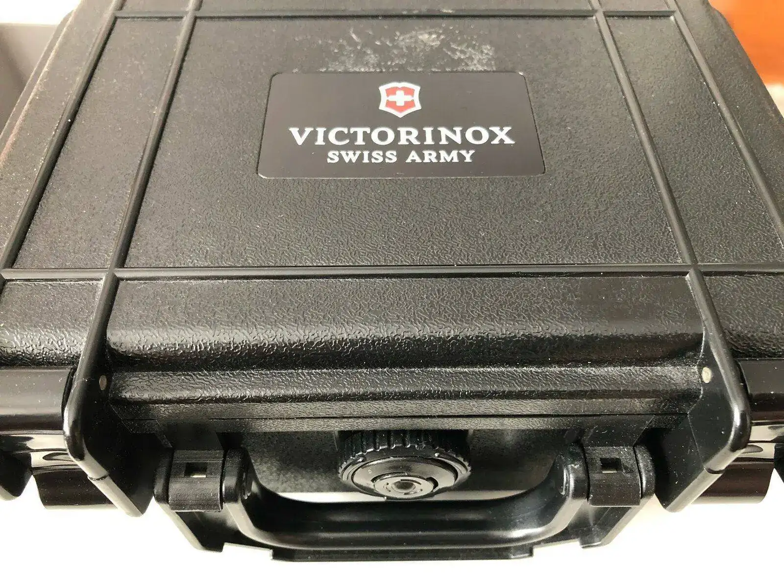 Victorinox 2.jpg
