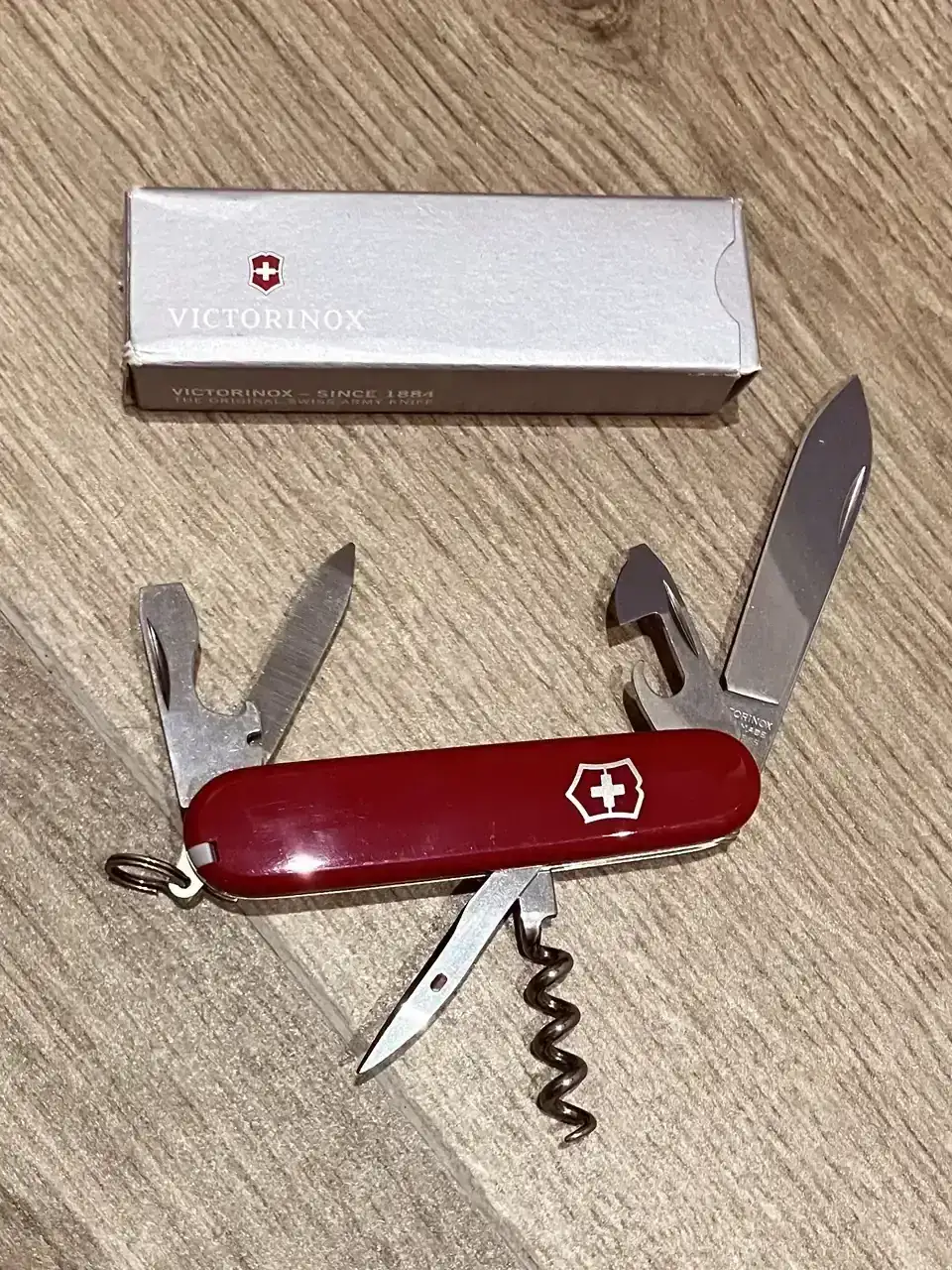 Victorinox-2.webp