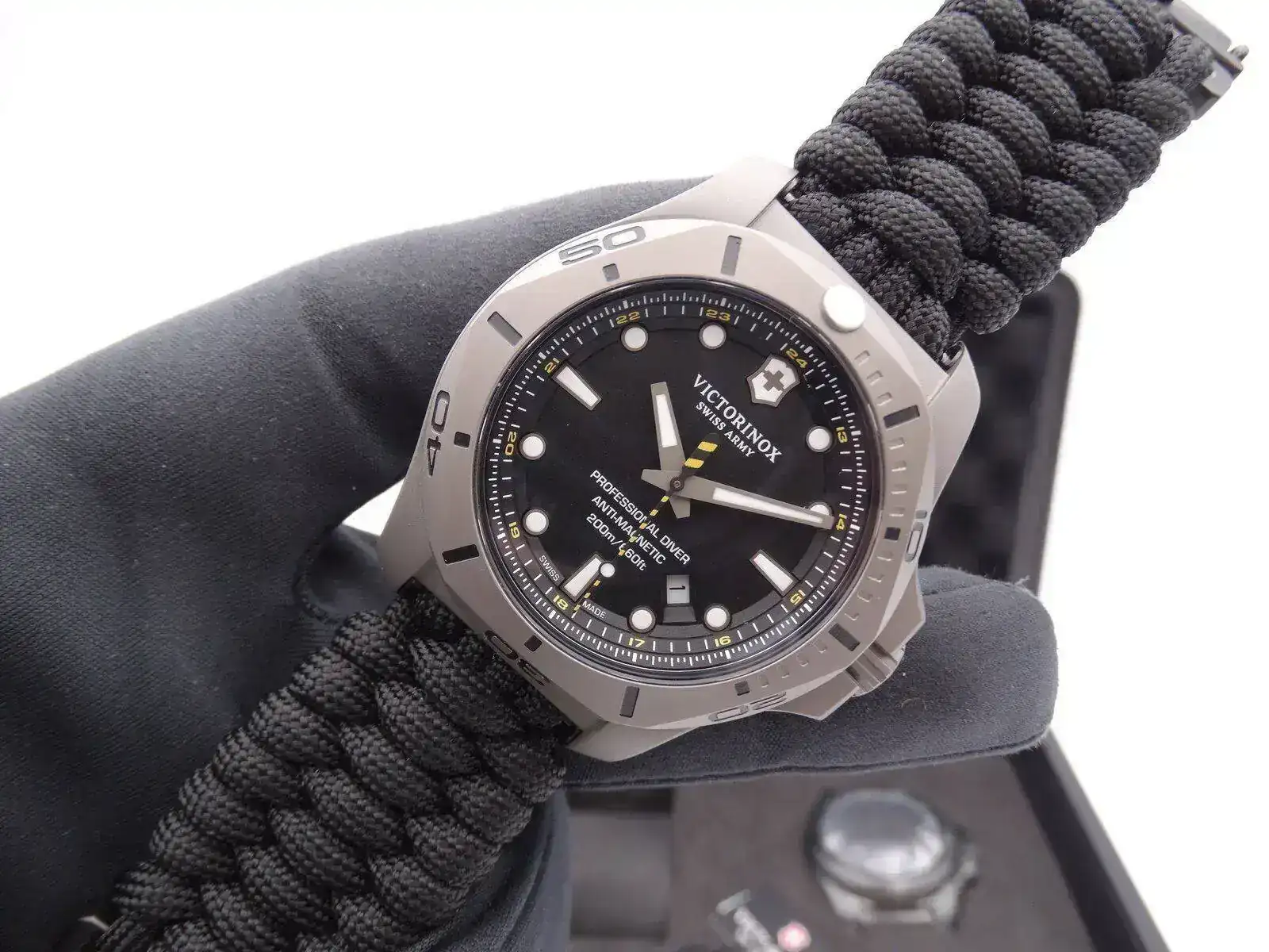 Victorinox INOX Diver Titanium 09925.webp