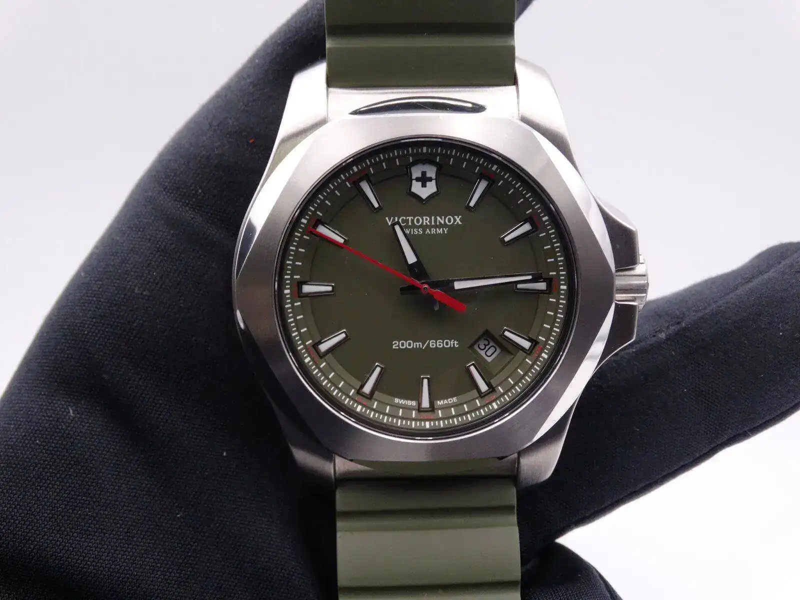Victorinox INOX Green 04018.webp