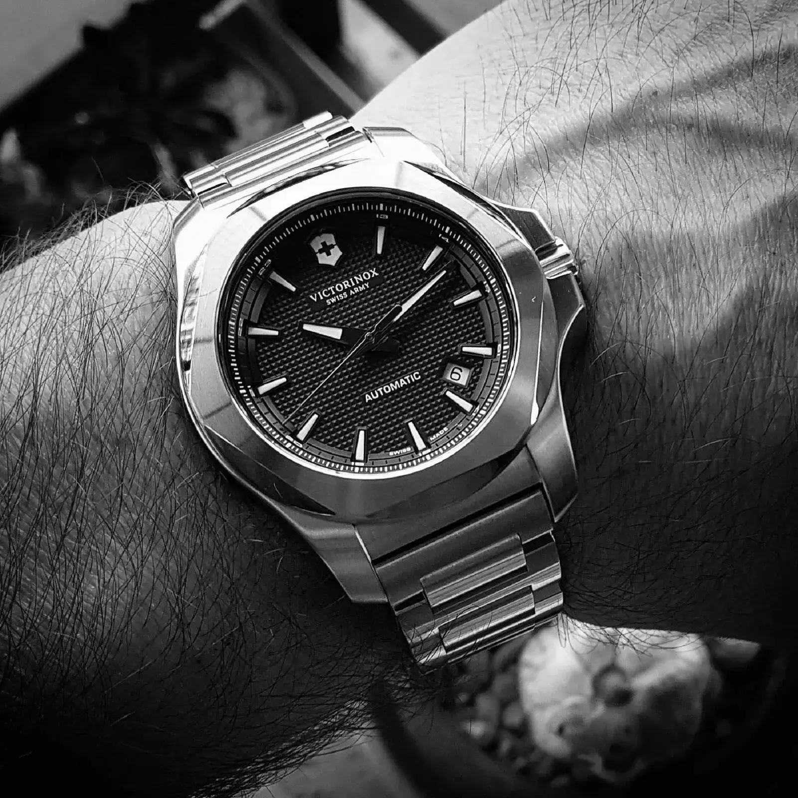 Victorinox INOX. Mechanical 43mm 200M  #241835 (ByN).webp