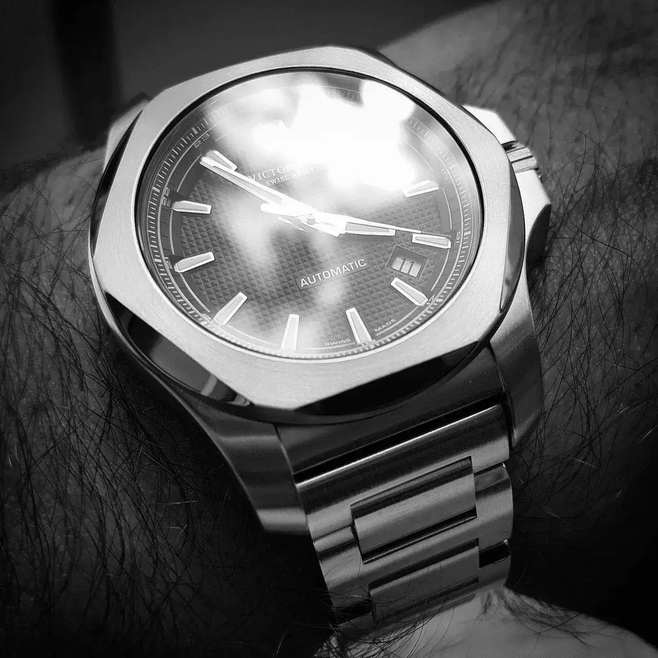Victorinox INOX. Mechanical 43mm 200M  #241835 (ByN).webp