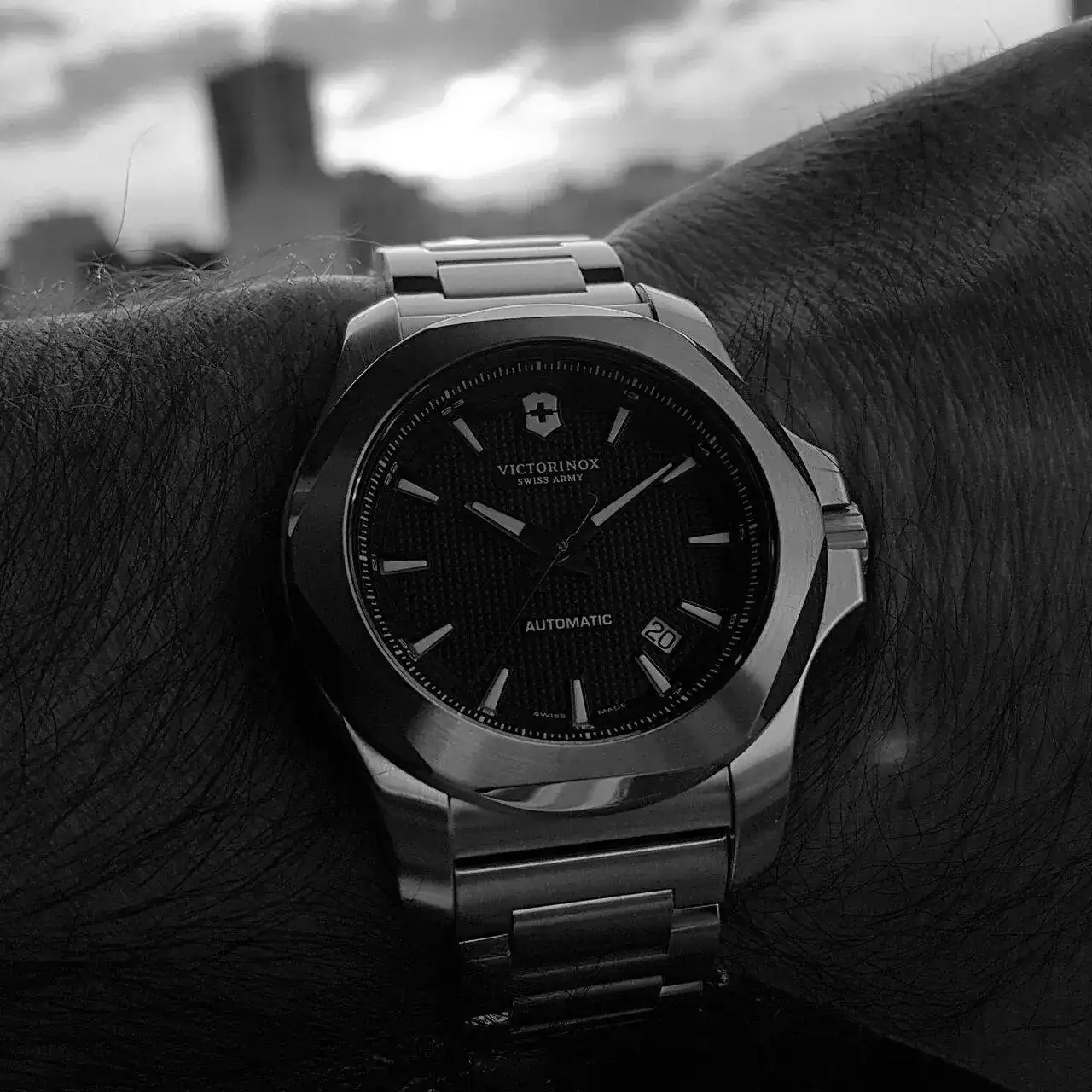 Victorinox INOX. Mechanical 43mm 200M  #241835 (ByN).webp
