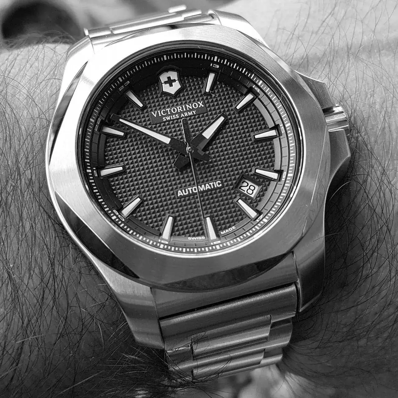 Victorinox INOX. Mechanical 43mm 200M  #241835 (ByN).webp