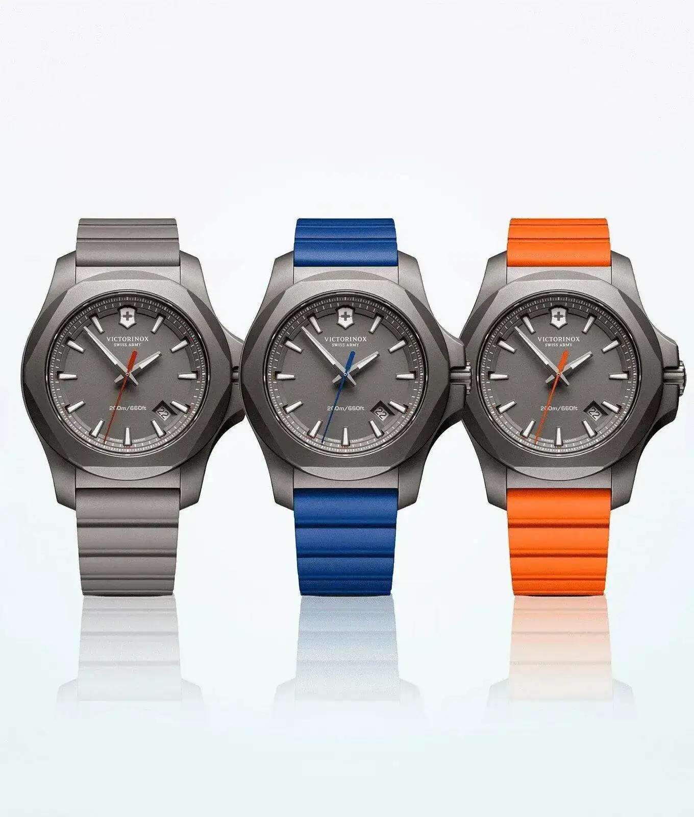 Victorinox-INOX-Titanium-Men-Wristwatch-1.webp