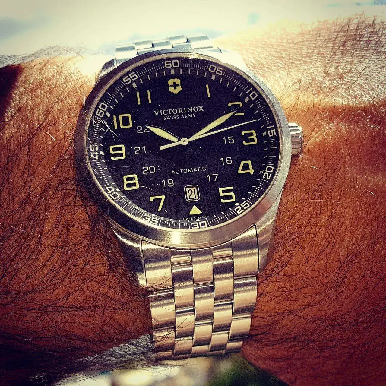 Victorinox Swiss Army AirBoss Mechanical #241508 (1).jpg