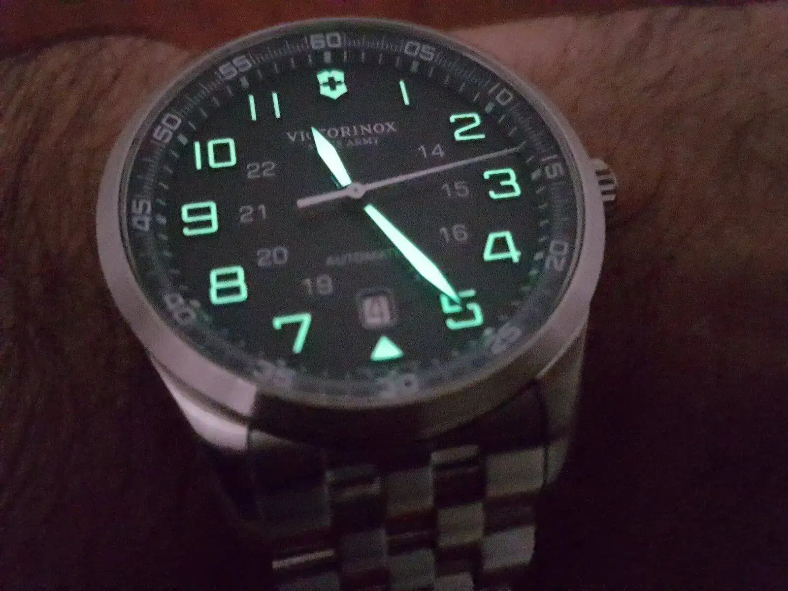 Victorinox Swiss Army AirBoss Mechanical #241508 (2).webp