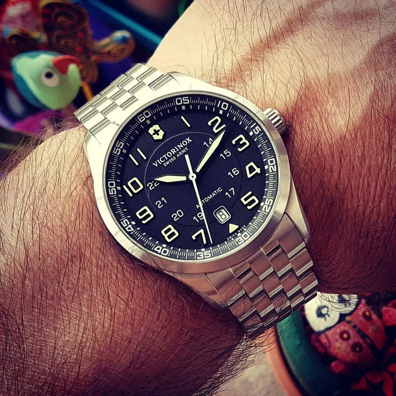 Victorinox Swiss Army AirBoss Mechanical #241508 (2).webp