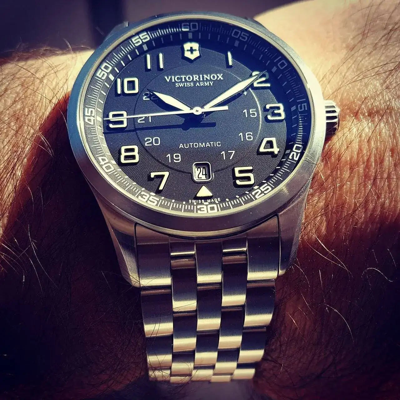 Victorinox Swiss Army AirBoss Mechanical #241508  (2).webp