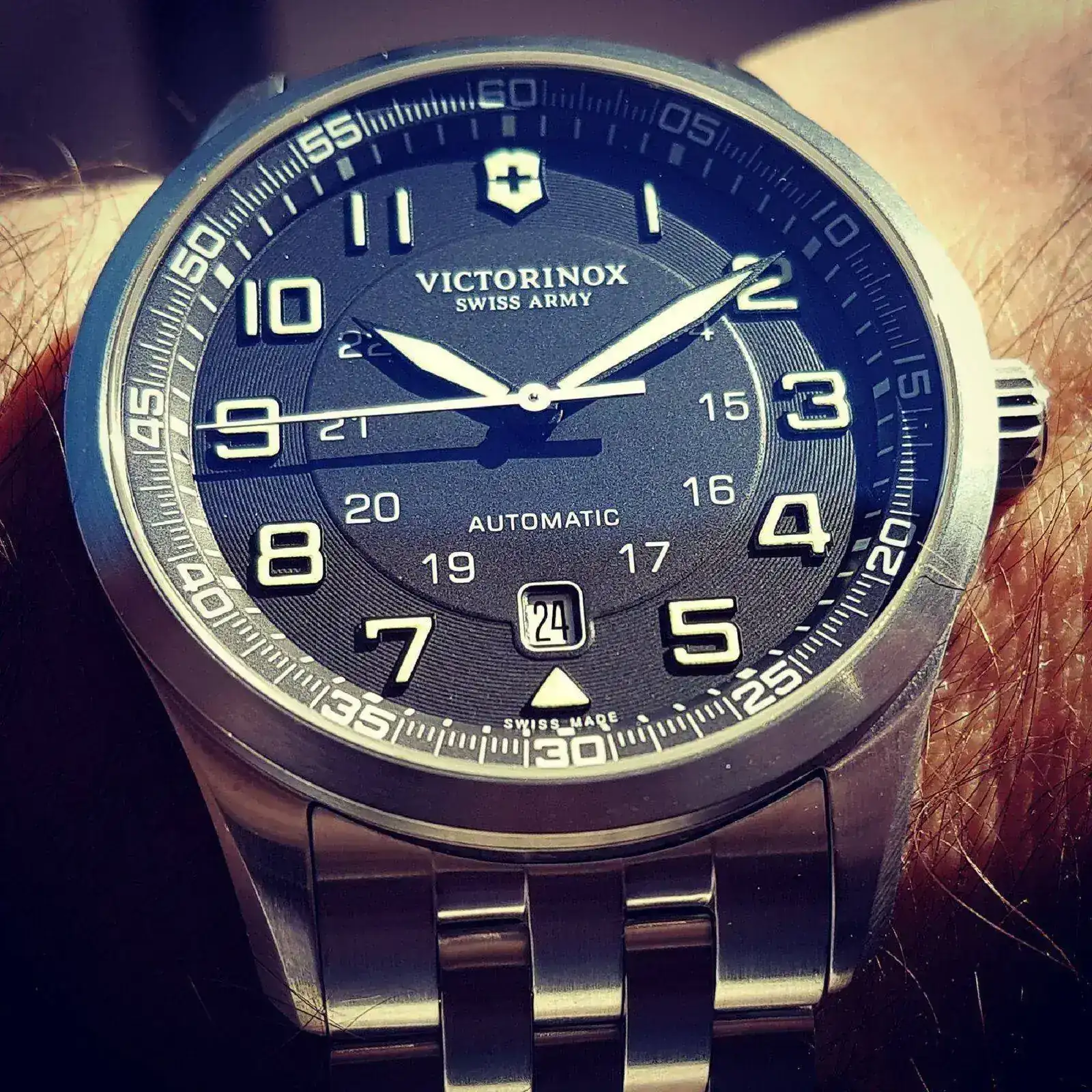 Victorinox Swiss Army AirBoss Mechanical #241508 (2).webp
