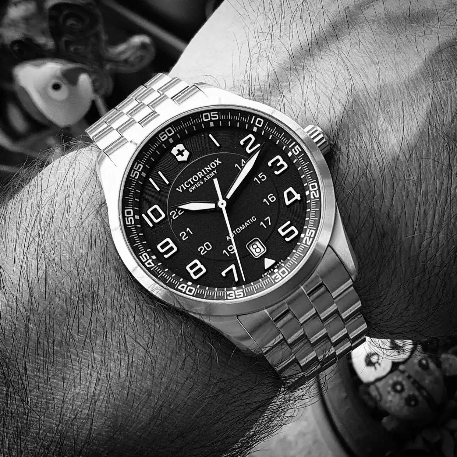 Victorinox Swiss Army AirBoss Mechanical #241508 (B&W) (1).webp