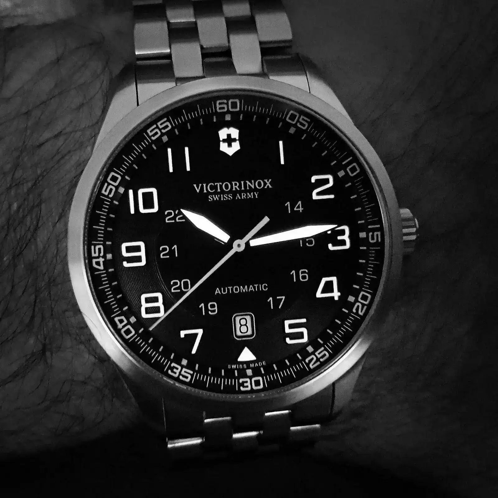 Victorinox Swiss Army AirBoss Mechanical #241508 (B&W) (2).webp