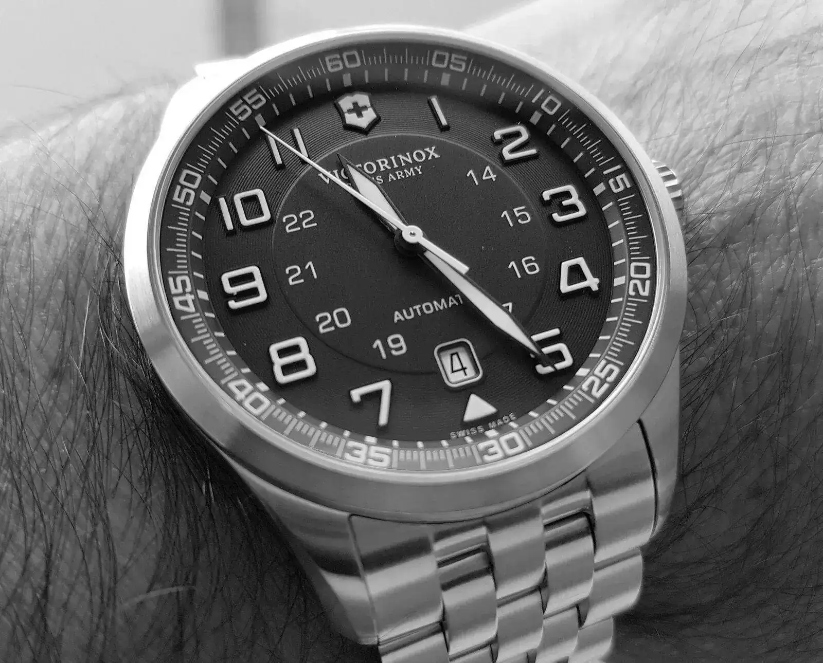 Victorinox Swiss Army AirBoss Mechanical #241508 (ByN).webp