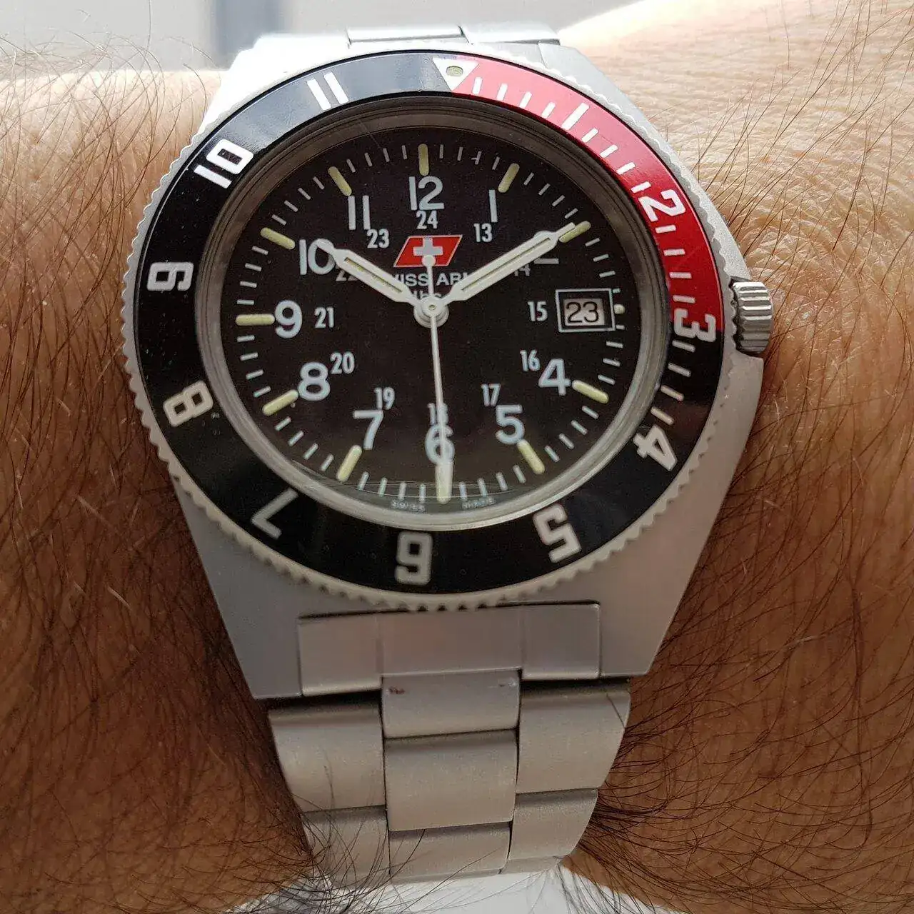 Victorinox Swiss Army HC-1126 (3).webp