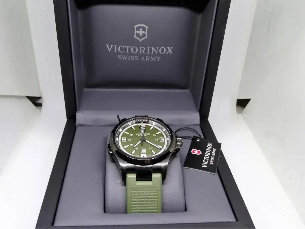 Victorinox3.webp