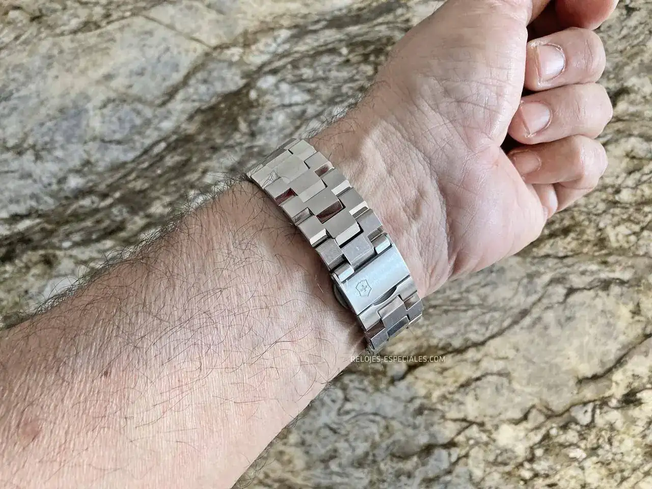 Victorinox_Journey_1884 -8.JPG