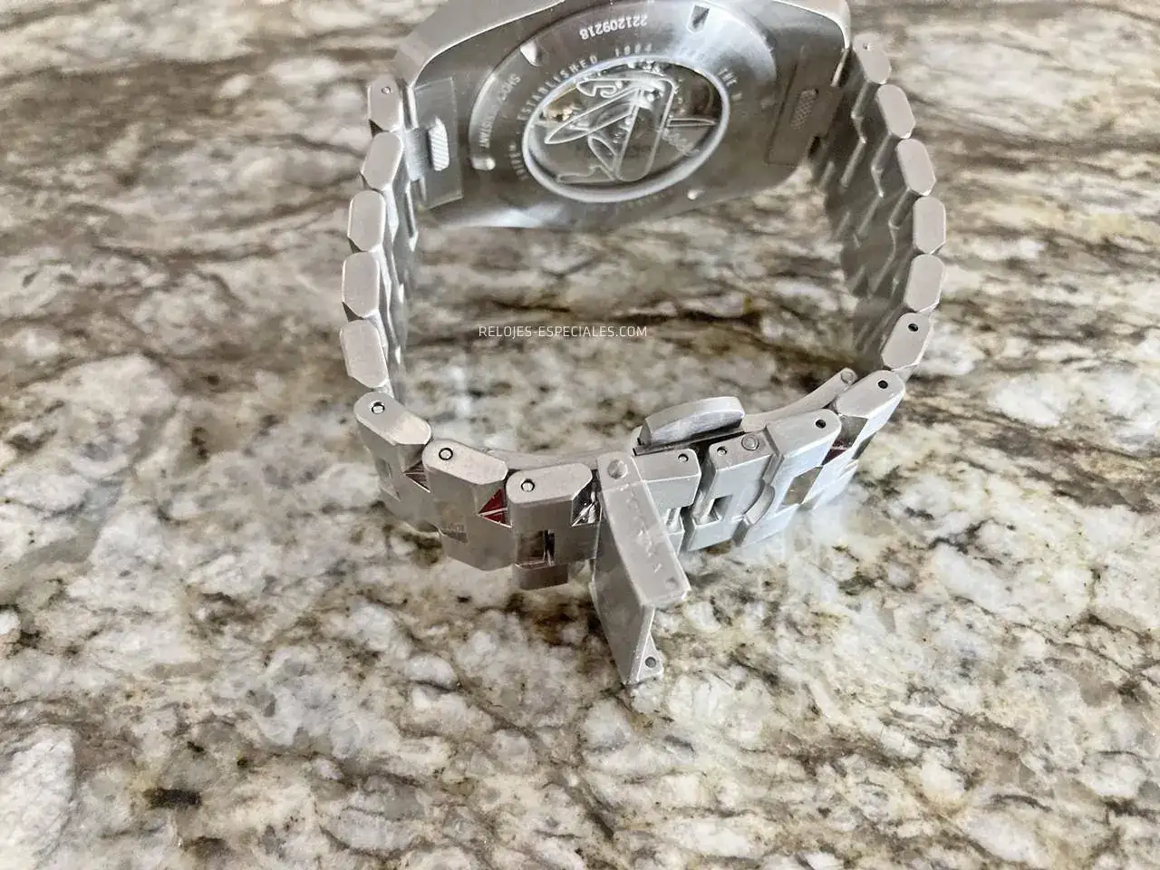 Victorinox_Journey_1884 -9.JPG