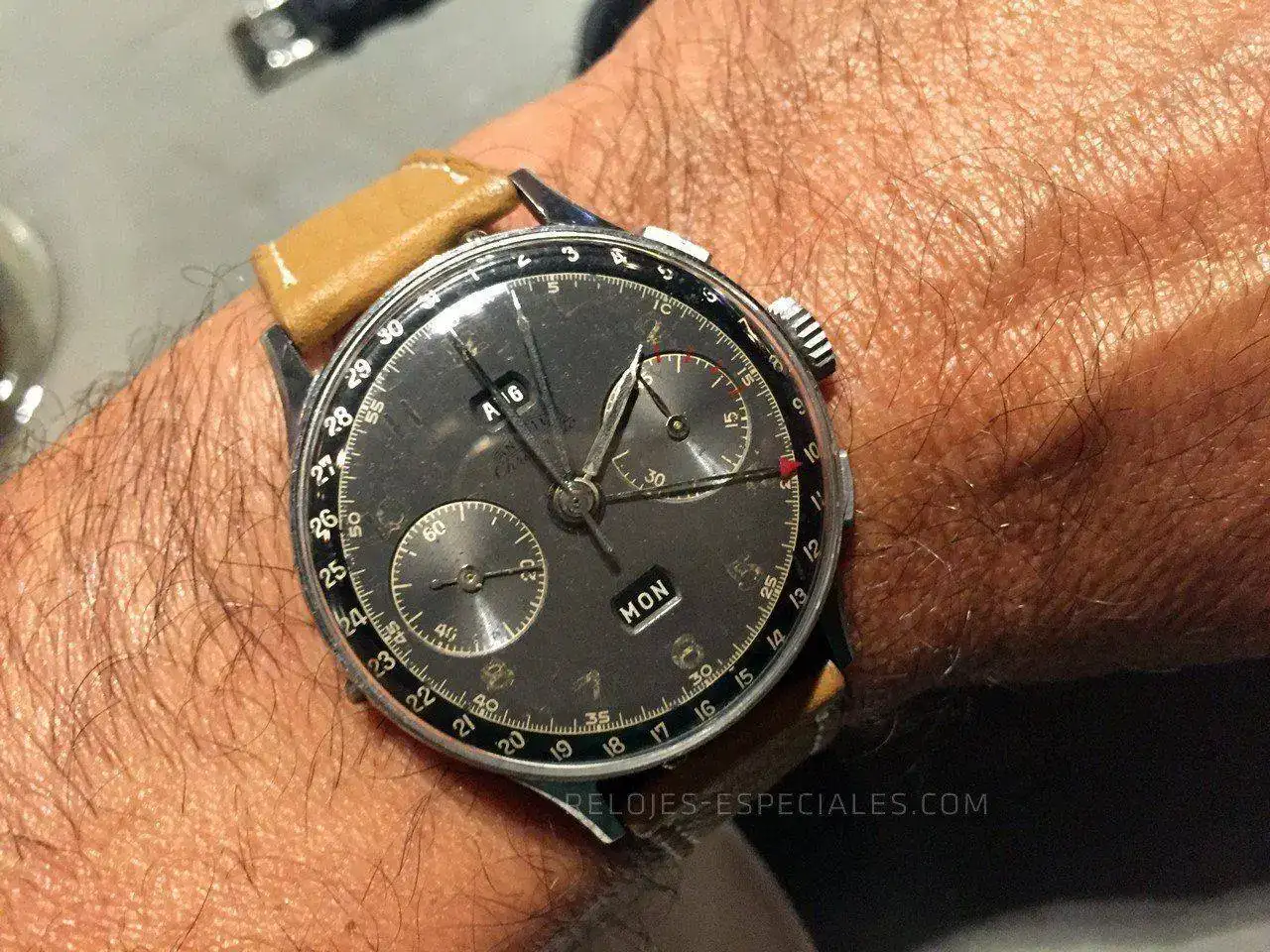 vintage-watch-11.webp