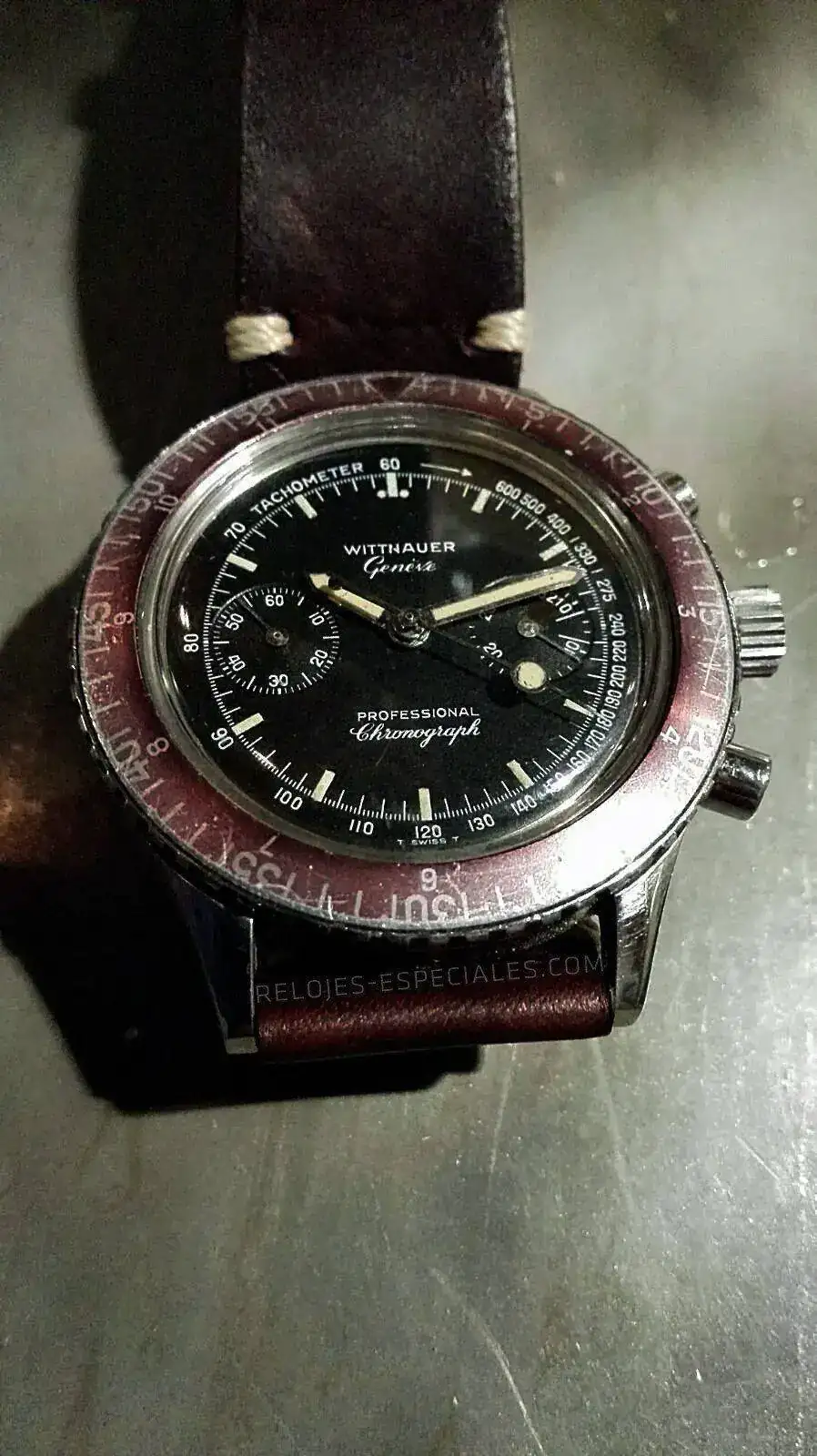 vintage-watch-41.webp